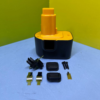 Vỏ pin Dewalt và Black&decker 12v chọt