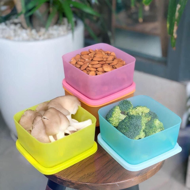 Bộ hộp BQTP Small Square Round 650ML (4 hộp)