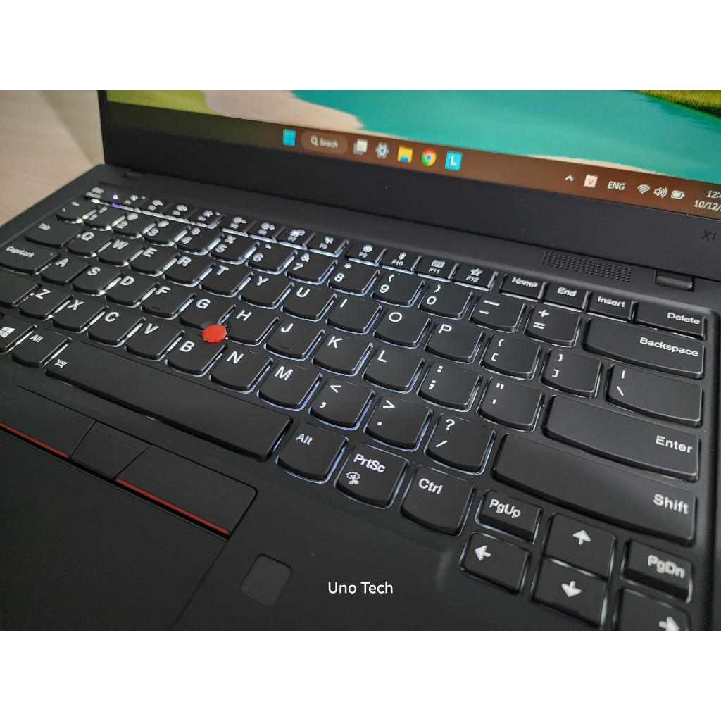 Laptop Lenovo Thinkpad X1 Carbon Gen 7 - Core I7-8565U RAM 16GB/SSD 512GB - Dòng Doanh nhân Mỏng nhẹ nhất 1.13kg