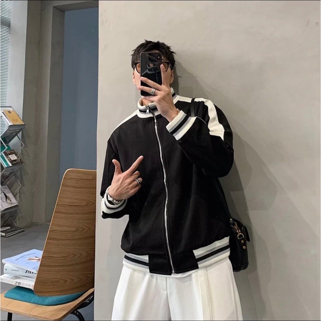 Áo khoác  Thể Thao  nam nữ in logo  .Áo bomber nam nữ lá Đát sọc to bo kẻ mẫu mới 2023