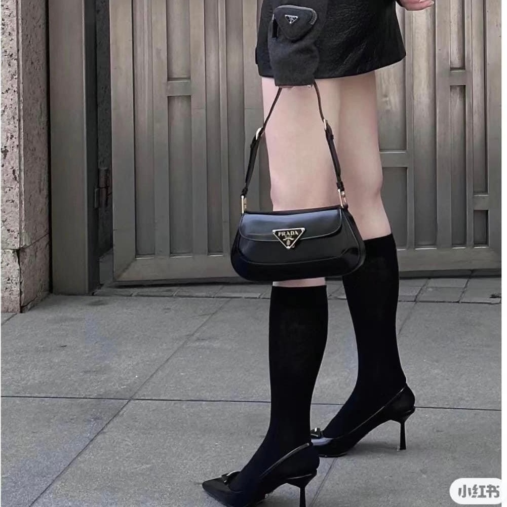 Túi xách nữ, túi P kẹp nách da bóng tag vàng size 23 full box - Lucky9store