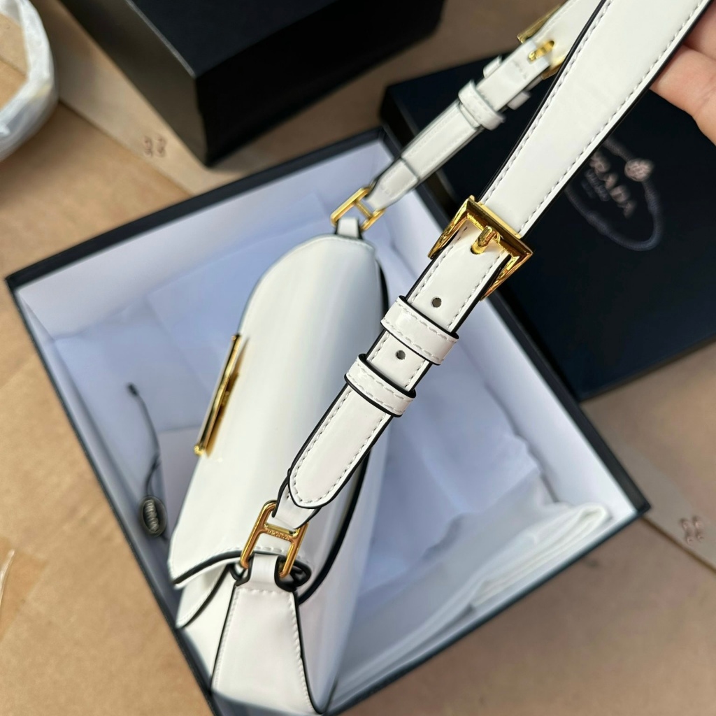 Túi xách nữ, túi P kẹp nách da bóng tag vàng size 23 full box - Lucky9store