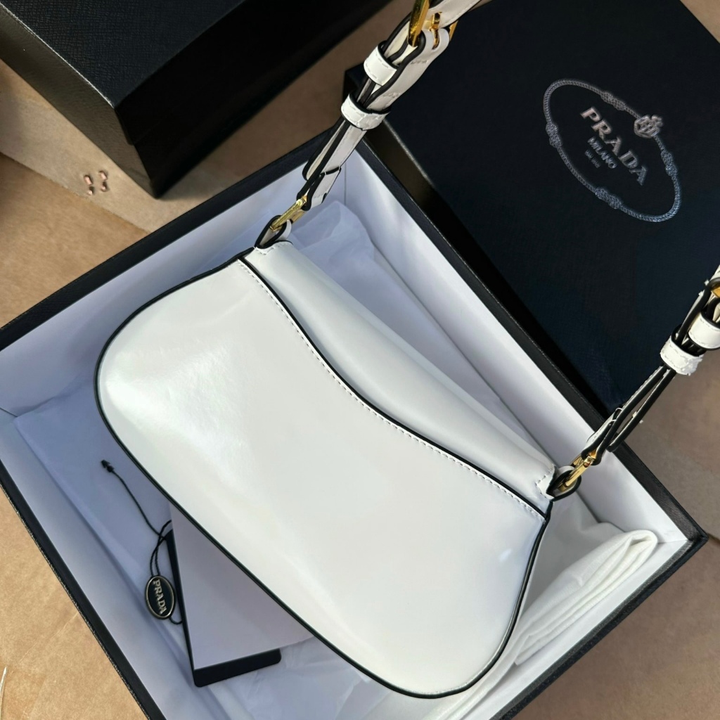 Túi xách nữ, túi P kẹp nách da bóng tag vàng size 23 full box - Lucky9store