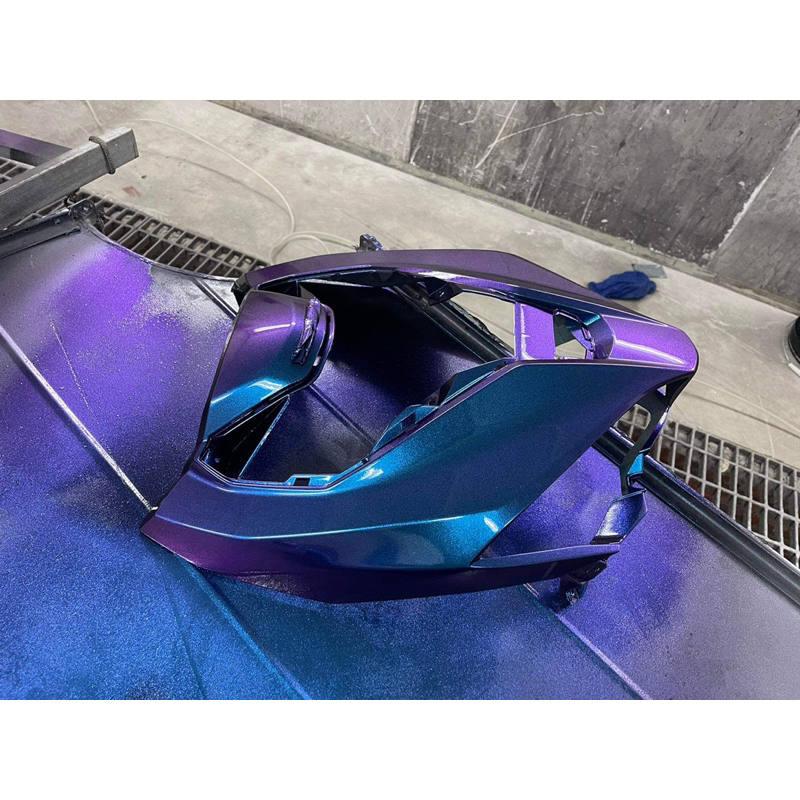 Màu xanh pha lê 3D titan