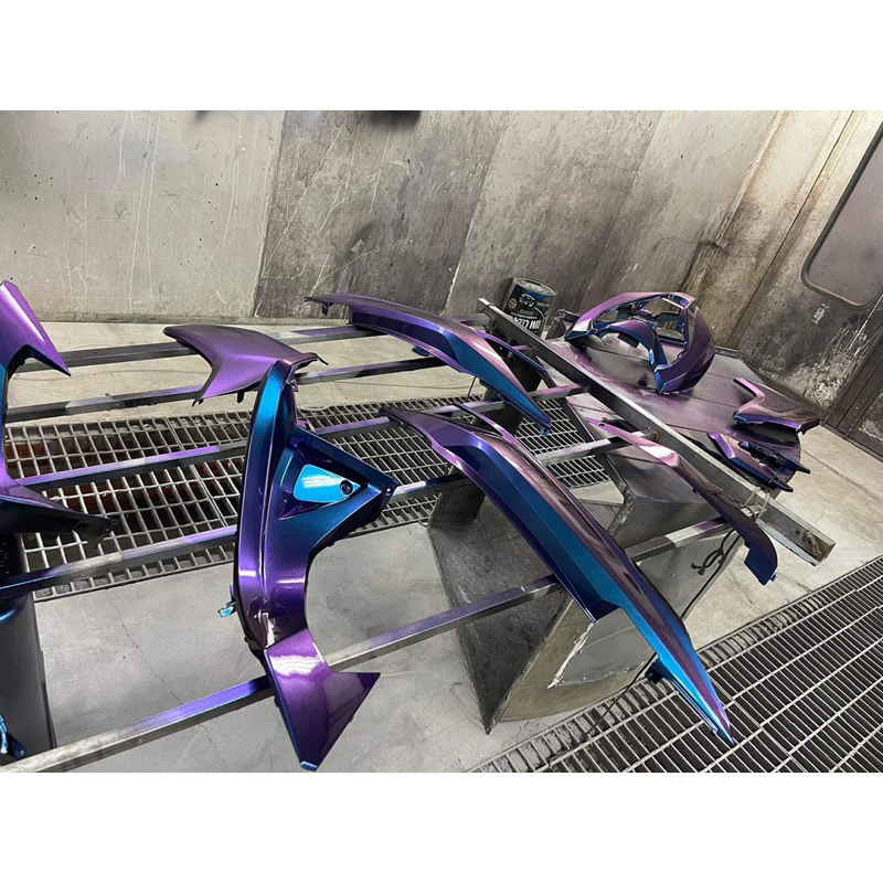 Màu xanh pha lê 3D titan