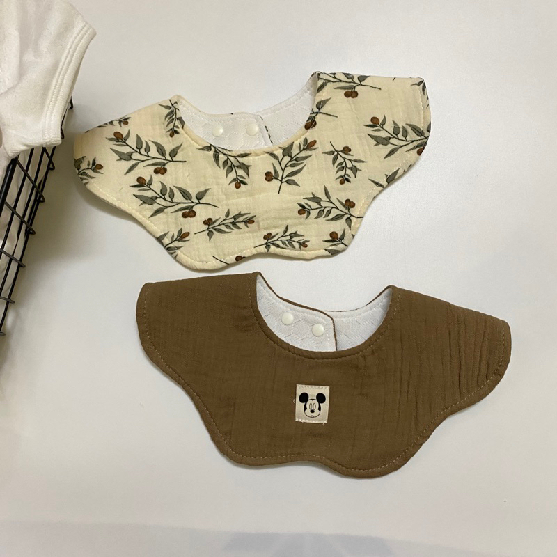 Yếm vải tròn cổ hoa chất cotton waffle + xô hàn cho em bé từ 0-36m