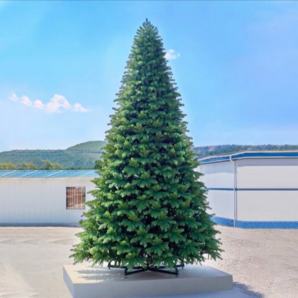 Cây Thông Xanh Mix Lá PVC Và PE C22 Cao 4.5 MÉT loại tán dày rậm Cây Thông Trang Trí Noel