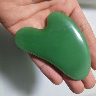 Ngọc thạch cạo gió mặt bằng Đá