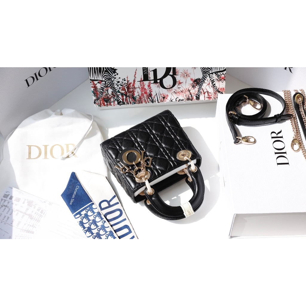 TÚI CD LADY SZ17 TAG VÀNG