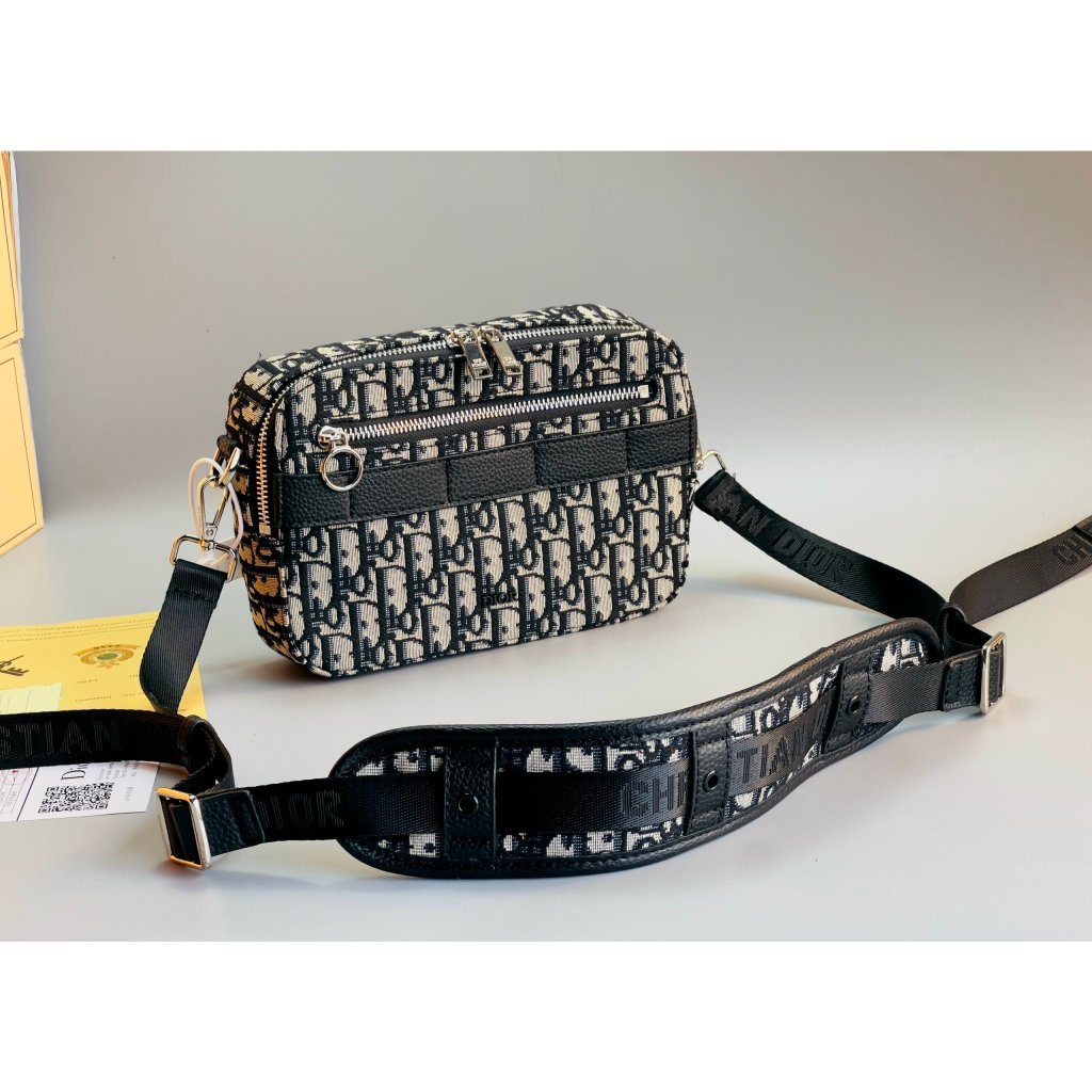 Túi đeo chéo nam nữ messenger thổ cẩm khoá kéo móc tròn D. i. or vải thêu loại dàyfullbox