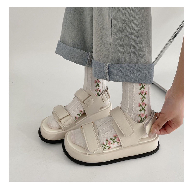 Sandal ulzzang loại 1 đế cao 2 màu đen trắng