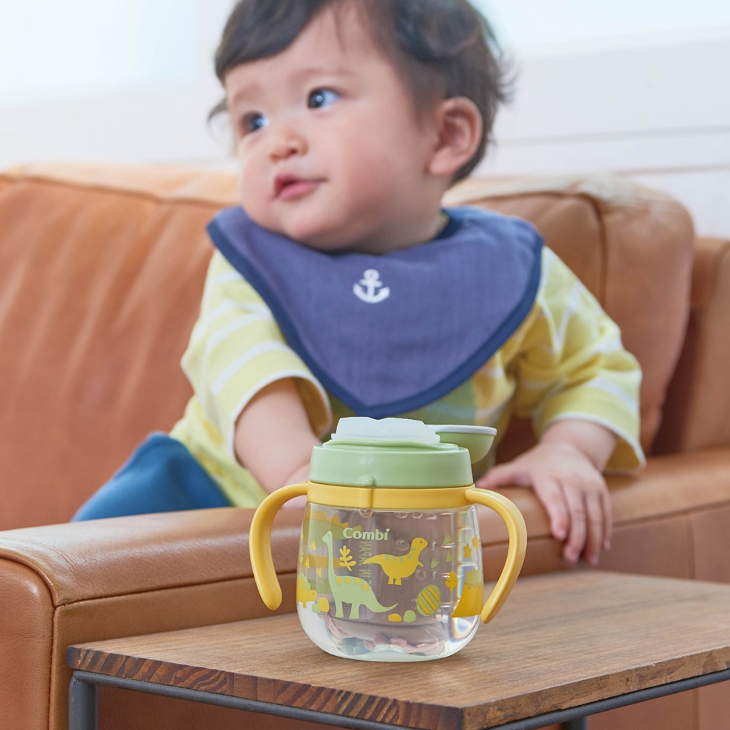 Bình nước Combi LakuMug bước 6  dung tích 240ml Vàng chanh