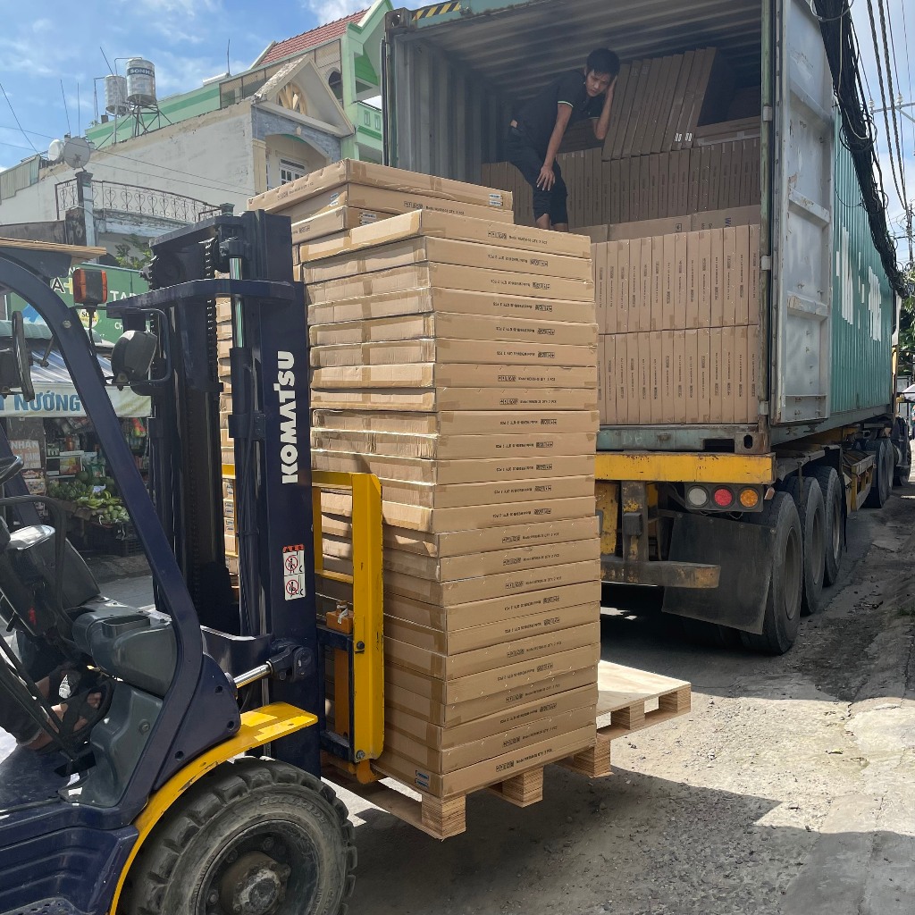 Pin năng lượng mặt trời mono 220w WorldEnergy/Oushang - tặng cặp jack mc4 đơn,