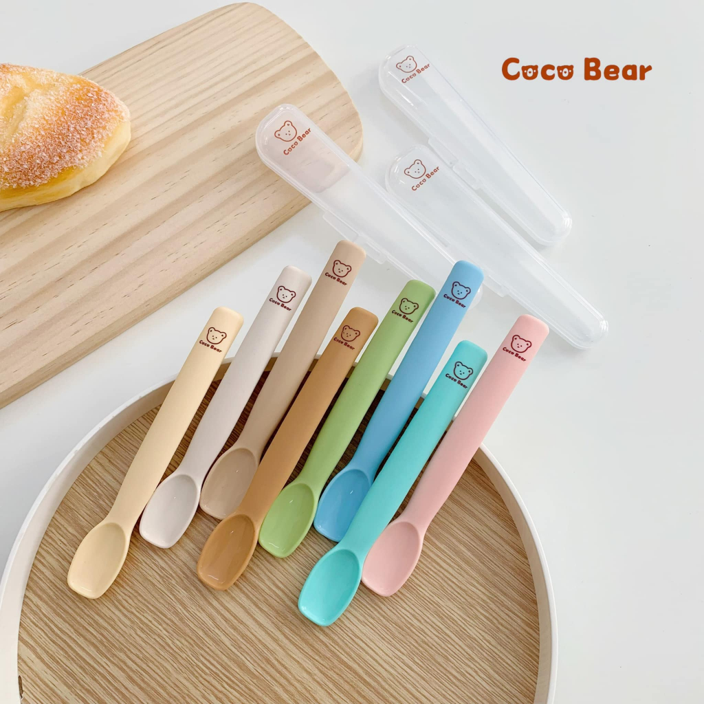 Thìa  Ăn Dặm Silicon Coco Bear Phong Cách Hàn Quốc Siêu Mềm Cho Bé Tập Ăn Dặm Có Hộp Tiện Lợi Màu Pastel