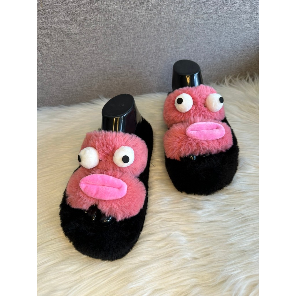 DÉP NỮ . dép lê .dép lông quai ngang gắn sticker mắt môi siêu cute