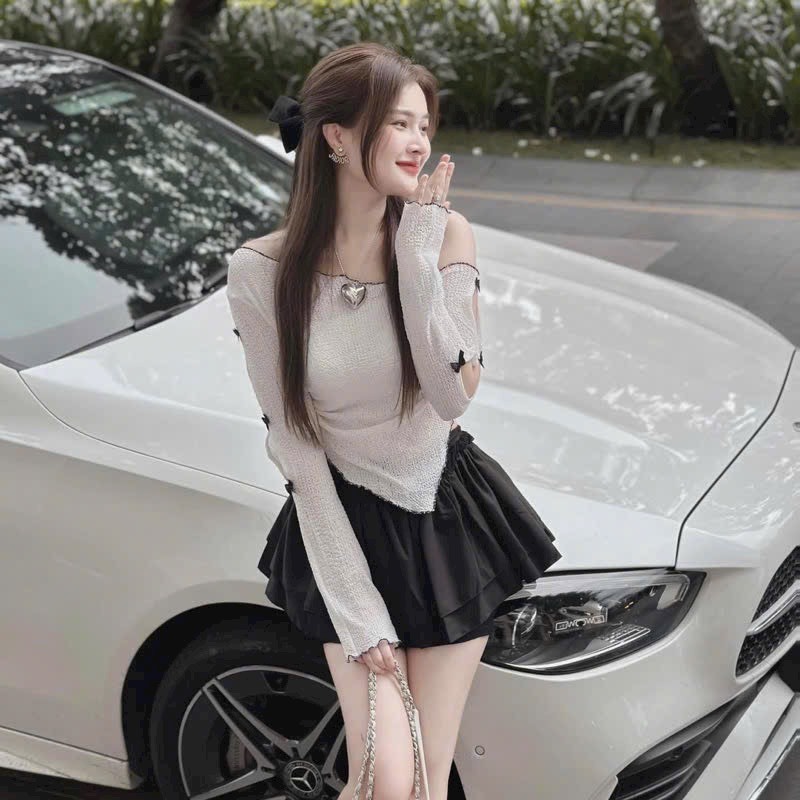 Set Áo Thun Lệch Vai Vạt Nhọn Tay Dài Xẻ Tay Nơ + Chân Váy 2 Tầng Lưng Chun