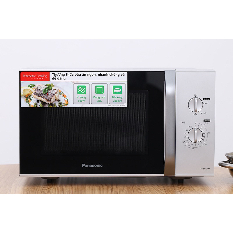Lò vi sóng Panasonic NN-SM33HMYUE 25 lít TRƯNG BÀY RẤT MỚI