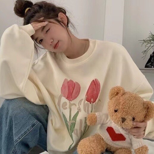 Áo Sweater Tuylip Chất Nỉ Bông , Áo Cổ Tròn Màu Kem In Hoa Tuylip Siêu Dễ Phối Đồ MS10