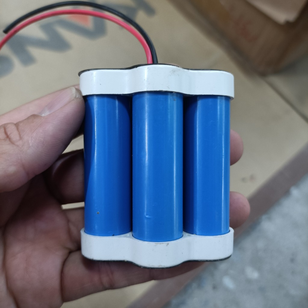 Pin 3S - 12V Li-ion 18650 dung lượng 2.2Ah, hàng mới