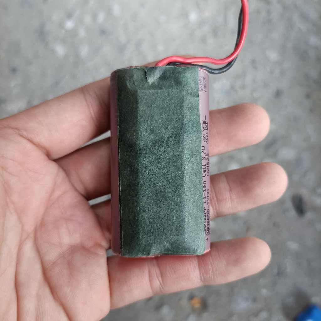 Pin 2S - 7.4V Li-ion 18650 dung lượng 2.2Ah, hàng mới
