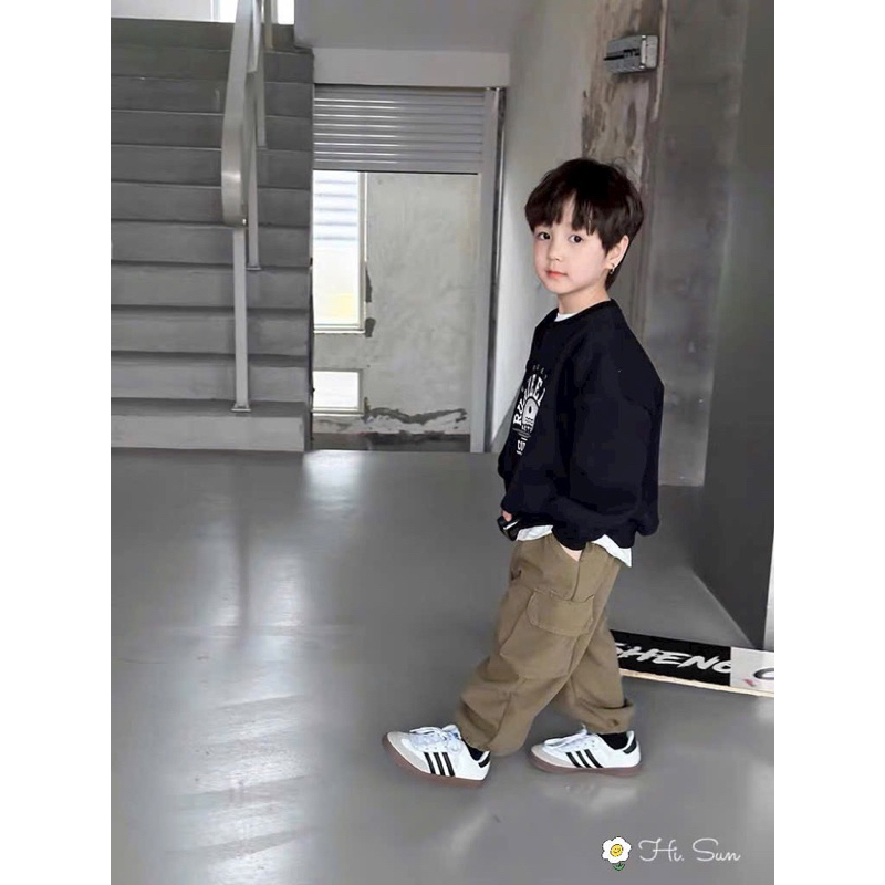 Set bé trai áo nỉ bông quần kaki túi hộp