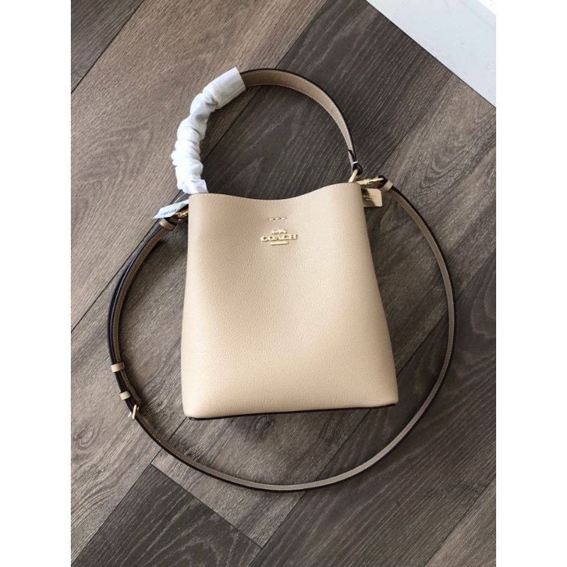 TÚI COACH SMALL TOWN BUCKET BAG size nhỏ