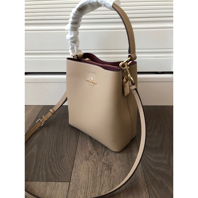 TÚI COACH SMALL TOWN BUCKET BAG size nhỏ