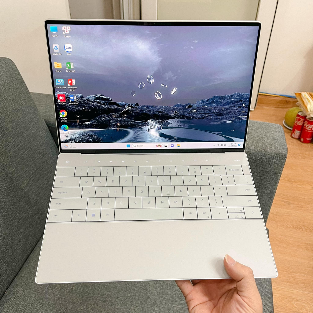 Máy Tính Bảng Dell XPS 9310 SSD 512gb Lưu trữ lớn. Core / i5-1135G7 / Ram 16gb / màn full hd cảm ứng