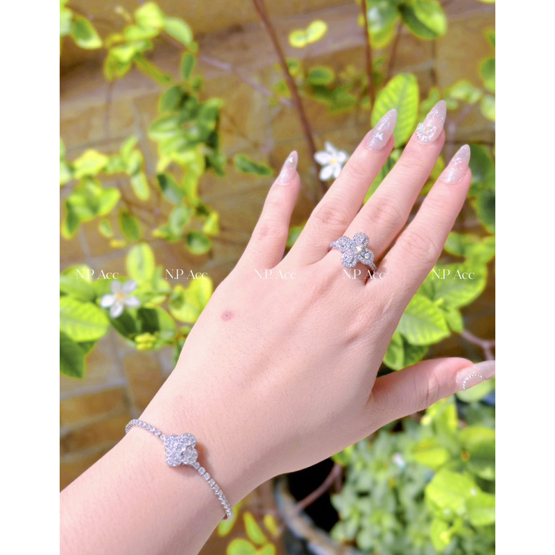 Lắc tay dây rút hoa đá cao cấp