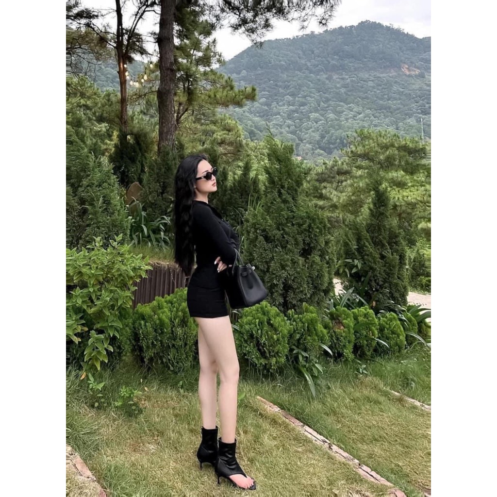 Jum Cổ Đức Tay Dài Quần Đùi Ôm Body Phong Cách Sexy Quyến Rũ