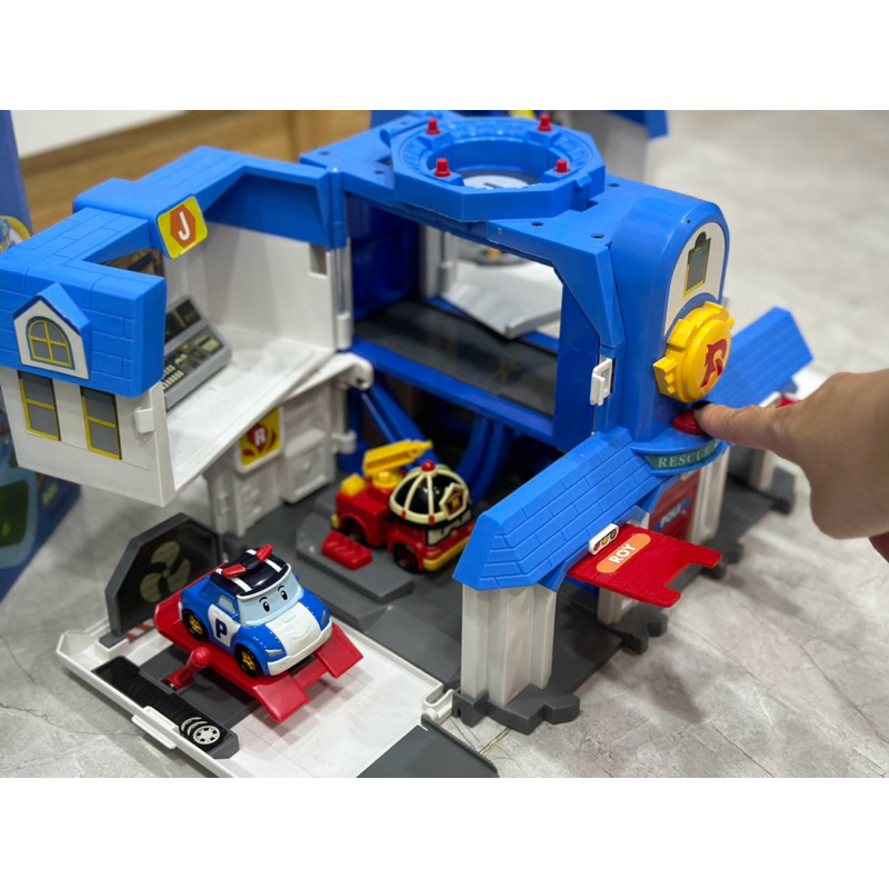 THANH LÝ ĐỒ CHƠI TRẠM ĐIỀU KHIỂN BIẾN HÌNH ROBOCAR POLI FULLBOX MỚI 99%
