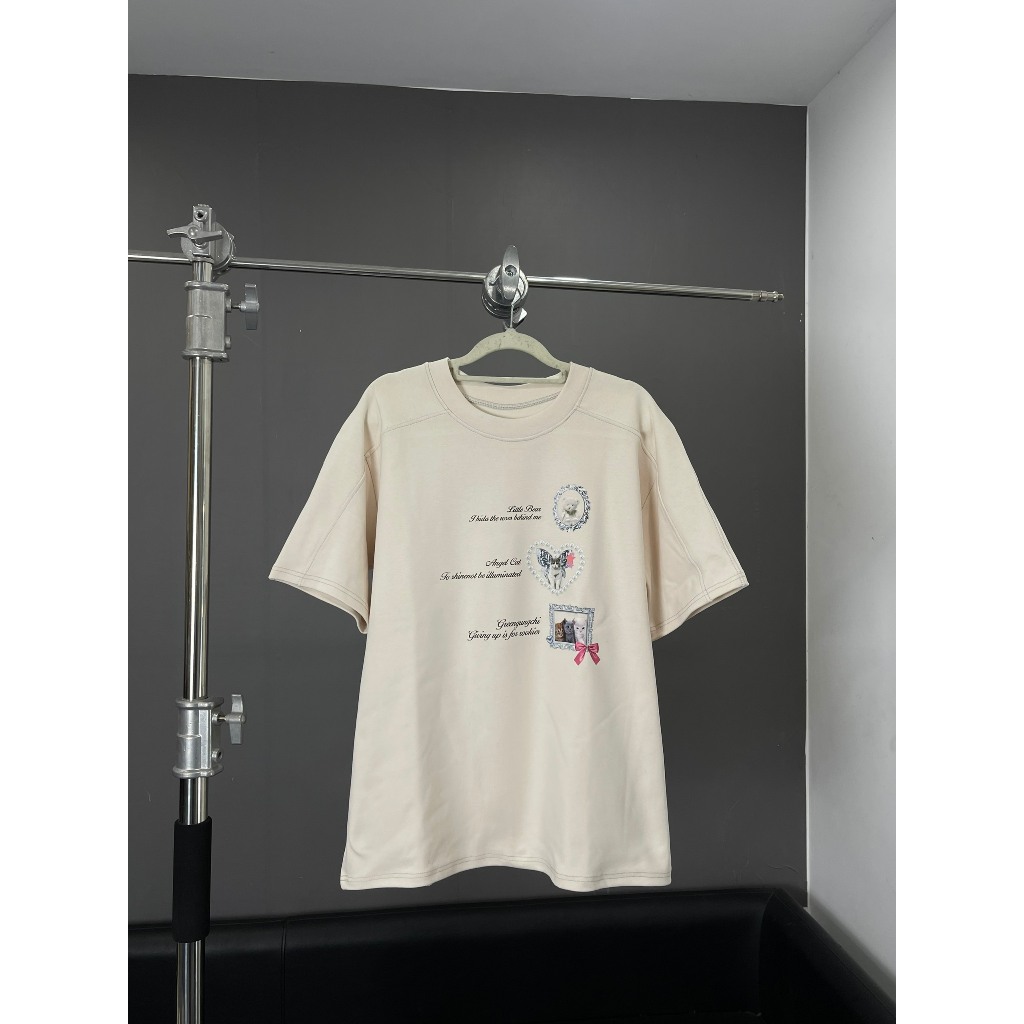 ÁO PHÔNG BE VIỀN IN HÌNH MÈO VÀ GẤU E16 LUMIHOUSE