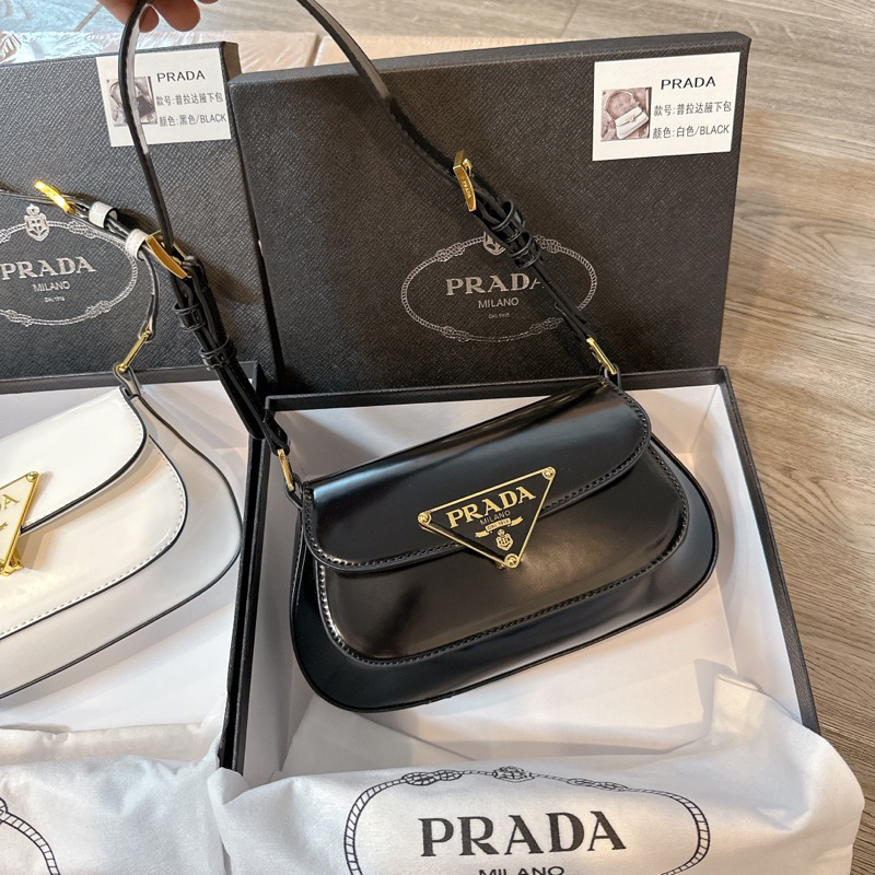 Túi xách nữ pra da mẫu mới nhất chất da bóng mịn fullbox