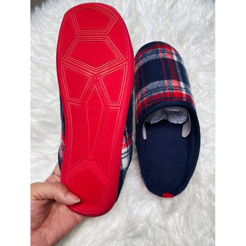 Dép mang trong nhà giữ ấm chân A120