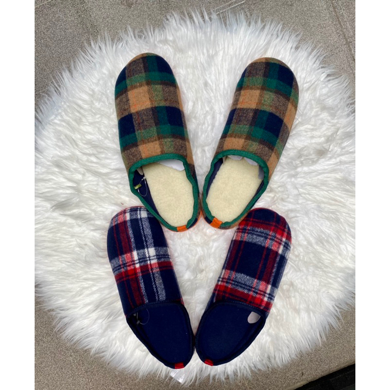 Dép mang trong nhà giữ ấm chân A120