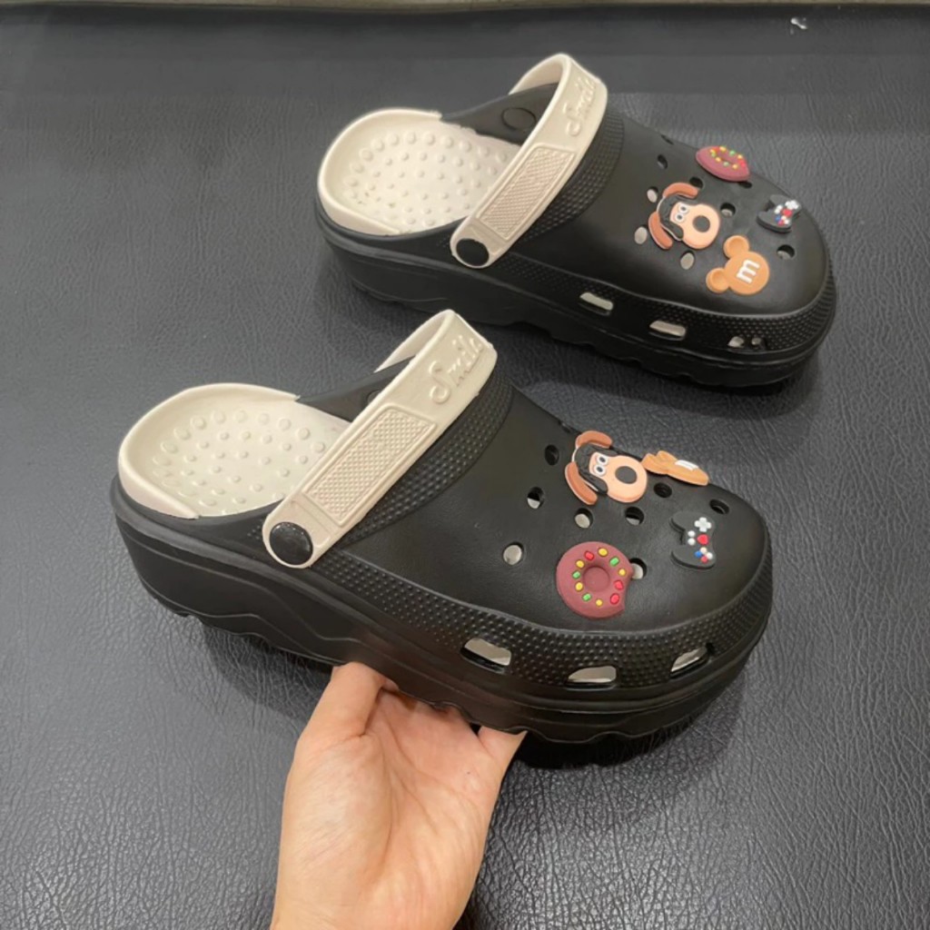 SANDAL nữ Dép Sục bánh mì quai hậu chất EVA siêu nhẹ siêu êm chân gắn kèm Sticker cún con