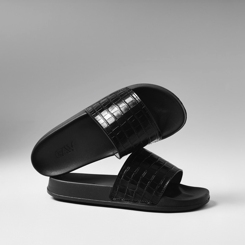 Gaw Embossed Leather Sports CODE G246