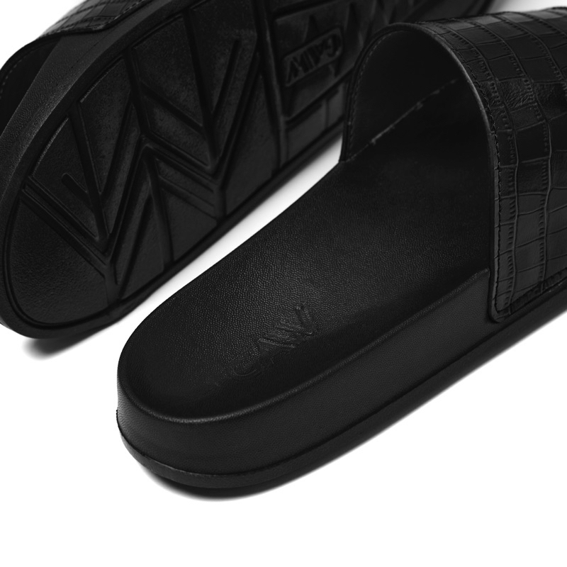 Gaw Embossed Leather Sports CODE G246