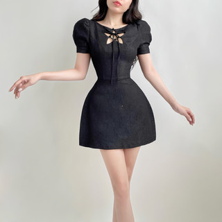 Janie Jean - Đầm jean tay phồng form chữ A thanh lịch, cutout ngôi sao ở ngực