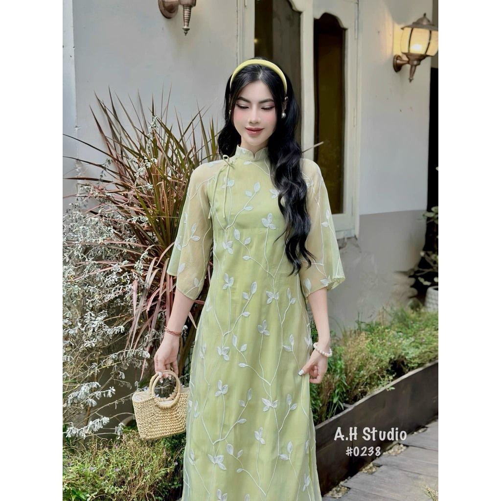 Áo dài thêu kèm bờm tay lỡ 247store.vn - Aodaikembom0238_P13K7