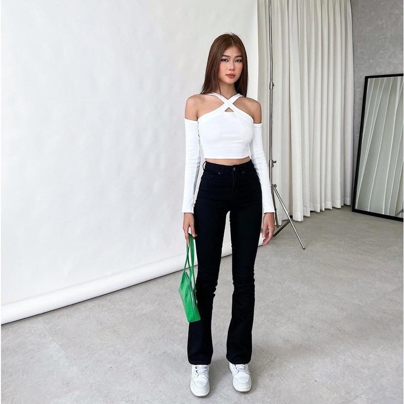 Áo Croptop Tay Dài Trễ Vai Chéo Cổ - C12