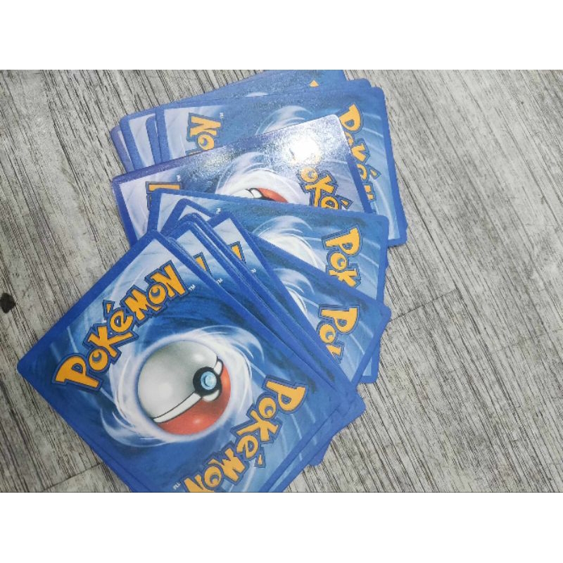 Thẻ bài game Pokemon