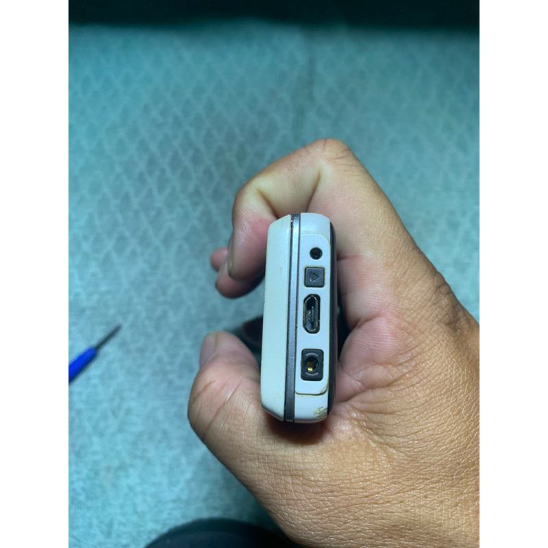 Điện thoại nokia 5610 trắng đỏ