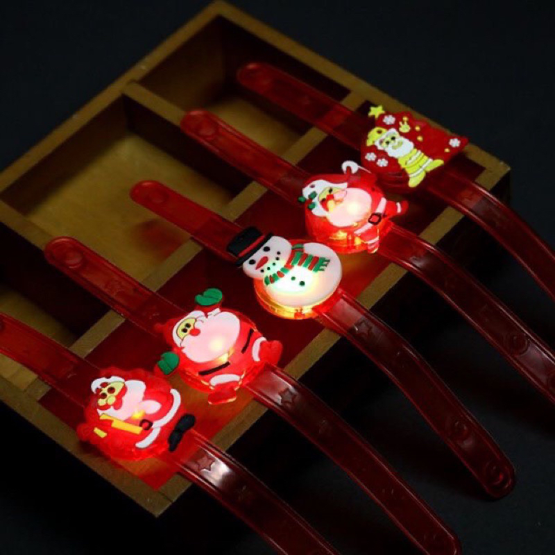 Vòng tay noel phát sáng, đồng hồ noel phát sáng quà tặng noel cho bé yêu.