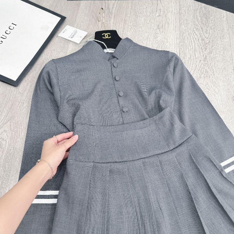 Set nữ áo cổ tàu sọc tay mix chân váy xếp li
