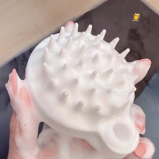 Lược Gội Đầu Bằng Silicon Mát Xa Da Đầu Giảm Rụng Kích Thích Mọc Tóc Naturelux