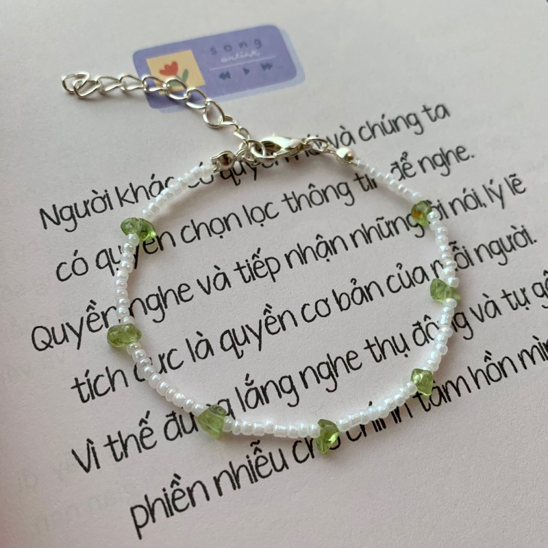 Vòng tay hạt cườm mix đá Peridot