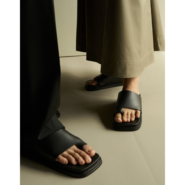 Dép Xỏ Ngón Da Thật Waa