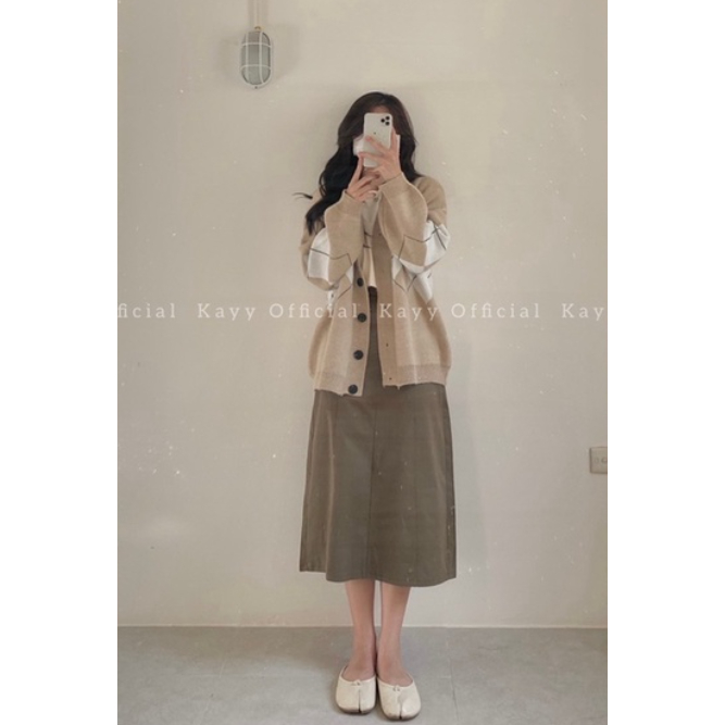 Áo khoác len họa tiết trám dáng xuông của Kayy