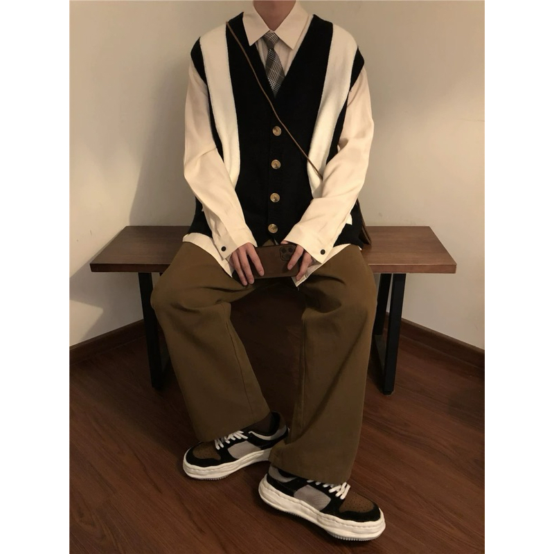 Áo gile len unisex,chất len mỏng có nút cài áo đen sọc trắng Cadi